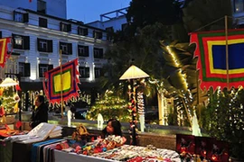 Tái hiện chợ quê trong không gian khách sạn