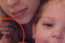 “Tay ma” trong bức ảnh tự chụp