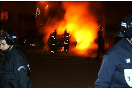 Pháp: Hơn 1.000 ô tô bị đốt trong đêm giao thừa