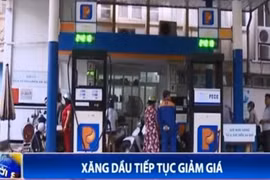 Xăng dầu tiếp tục giảm giá