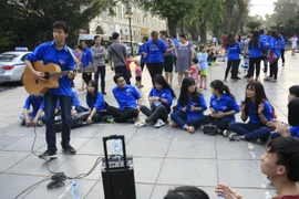 Sống là sẻ chia, đâu chỉ nhận riêng mình