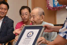 Cụ ông Nhật Bản lập kỷ lục người già nhất