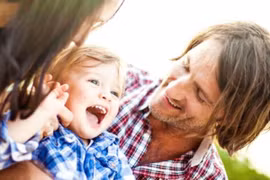 Cùng chăm con khiến đời sống vợ chồng thăng hoa