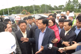 Đẩy nhanh thi công, thông hầm, thông đường cho người dân