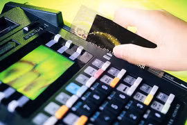 Nhiều ưu đãi cho khách hàng sử dụng thẻ ACB