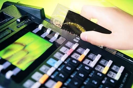 Nhiều ưu đãi cho khách hàng sử dụng thẻ ACB