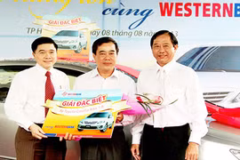 WesternBank tặng xe Toyota Corolla Altis cho khách hàng may mắn