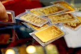 Chào thầu giá rẻ, NHNN bán gần hết 26.000 lượng vàng