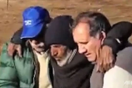 Người sống sót "kỳ diệu" nhờ ăn chuột hóa ra tên tội phạm ấu dâm