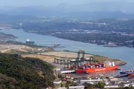 Panama bắt giữ tàu của Triều Tiên nghi chở thiết bị quân sự