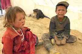 Hình ảnh lở đất kinh hoàng tại Afghanistan, 2.700 người chết