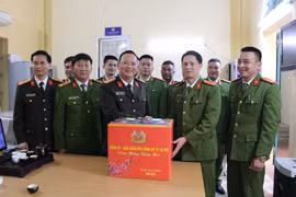 Quan tâm chu đáo đời sống cán bộ chiến sỹ vui xuân đón Tết