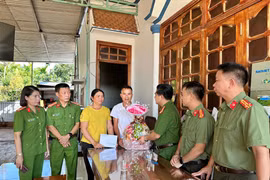 Hành trình về nguồn ý nghĩa của Công an quận Bắc Từ Liêm 