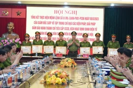 Mệnh lệnh 01 của Giám đốc CATP Hà Nội và những bứt phá ngoạn mục về cấp căn cước, định danh điện tử