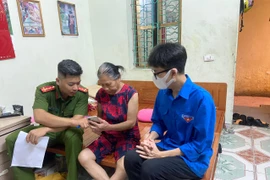 Những 'ngôi sao đêm' kích hoạt định danh điện tử