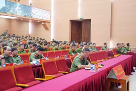 Quán triệt kết quả Hội nghị Trung ương lần thứ 8, khóa XIII trong lực lượng Công an nhân dân