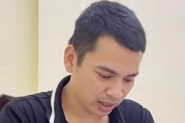 Nâng khống tiền điện của trạm viễn thông để chiếm đoạt