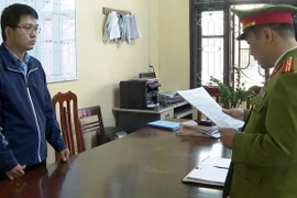 Khởi tố cán bộ tín dụng ngân hàng mua bán trái phép hóa đơn