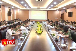 Công đoàn và Hội phụ nữ CATP tập huấn về VSATTP và huấn kỹ năng soạn thảo văn bản