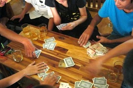 Báo động nạn cờ bạc trong giới sinh viên