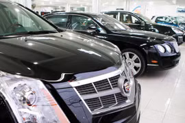 Thuế tăng mạnh: Ôtô đắt thêm cả trăm triệu đồng