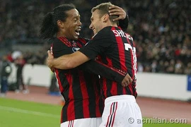 Ronaldinho, Shevchenko sắp "tái xuất" ở Việt Nam