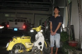 Vừa cướp giật ĐTDĐ đã bị CSGT tóm gọn