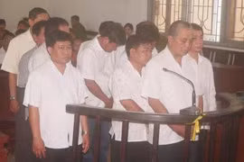 Hàng loạt quan huyện “hùa nhau” bảo kê cho bọn “cát tặc”