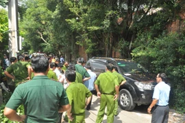 Nghi vấn bắn chết người tình rồi dùng súng tự sát trong xe ô tô