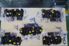 Phát hiện 5 máy phá sóng súng bắn tốc độ của CSGT