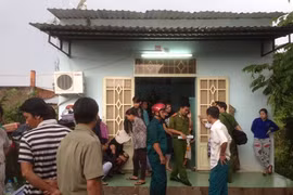 Siết cổ người tình bằng dây điện rồi dùng dao tự vẫn?