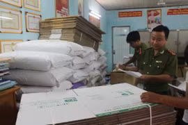 Điểm sản xuất sữa bột “chui” nhập nguyên liệu mập mờ từ Trung Quốc