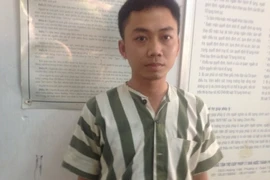 Thấy túi xách của khách có nhiều tiền vàng, tài xế taxi cướp, phóng chạy