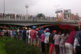 Buồn chuyện gia đình, cụ bà nhảy cầu tự vẫn