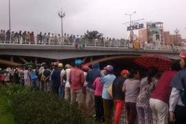 Buồn chuyện gia đình, cụ bà nhảy cầu tự vẫn