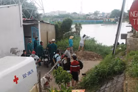 Vụ xác người đàn ông trôi sông, tay buộc bao gạch: Nạn nhân tự vẫn