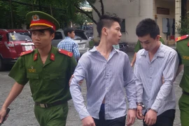 Say rượu, thiếu nữ bị hai gã trai mới quen hại đời trong chòi hoang