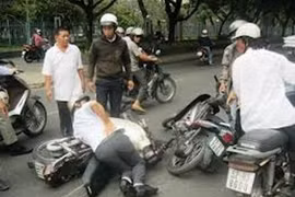 Để hơn nửa tỷ đồng trong cốp xe, một phụ nữ bị đánh cướp giữa ban ngày