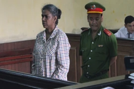 Một phụ nữ Malaysia mang gần 1,6kg ma túy vào Việt Nam