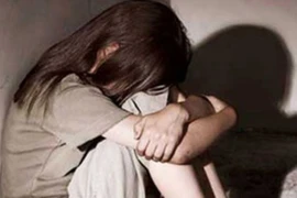 Nữ sinh lớp 7 đổi "cái ngàn vàng” lấy tiền... đóng học phí