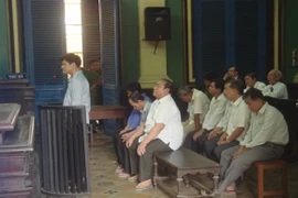 Chủ cơ sở mai táng lập hồ sơ khống, bốc mộ giả chiếm đoạt hơn 1 tỷ đồng