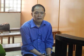 Vờ chỉ đường, cướp giât iPad của hai vị khách nước ngoài