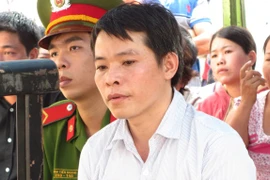 Nghi ngoại tình, chồng cuồng sát vợ mang thai tại phòng trọ