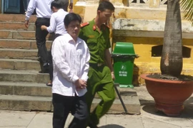 Dùng điện bẫy chuột thành ra “bẫy” người