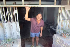 Nâng cấp đường chống ngập, nhà biến thành hang 