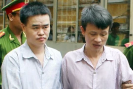 Công nhân giết người chỉ vì cái áo mẫu may bị lỗi