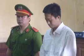 Đâm chết anh họ vì bị phun nước bọt vào mặt