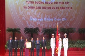 Trao tặng Huân chương Hồ Chí Minh, tuyên dương người tốt, việc tốt và công dân ưu tú Thủ đô 2014