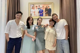 “Hương vị tình thân” đóng máy, êkip tiết lộ nhiều điều thú vị