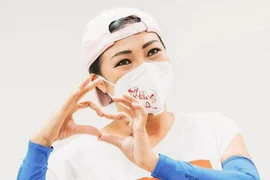 Nhắn nhủ "showbiz Việt chuẩn bị tinh thần", Phương Thanh bị "réo" tên khắp mạng xã hội